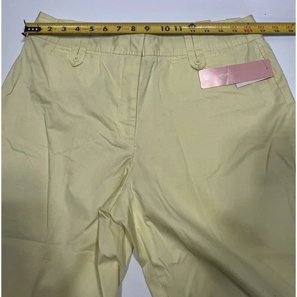 Dressbarn Woman's Capri Pants Yellow Size 12 - Picture 5 of 10